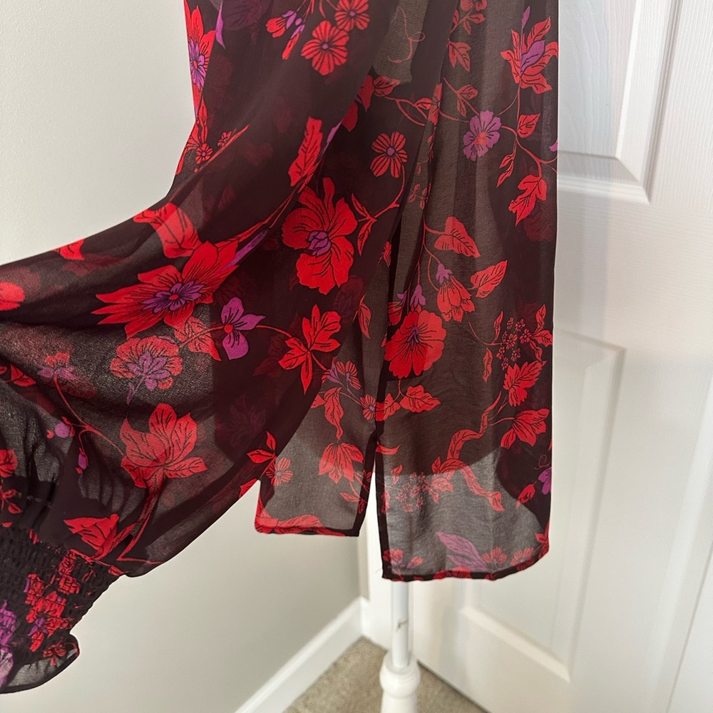 Sanctuary Floral Blouse - Like New - Picture 5 of 9